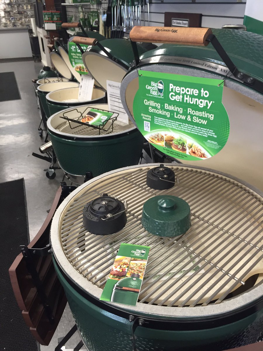 SpecGasHouse's tweet photo. HUGE GRILL SALE all in stock grills are 20% off through Saturday with a 10 canned food donation. Big Green Eggs👀 https://t.co/86hbkmaCRI