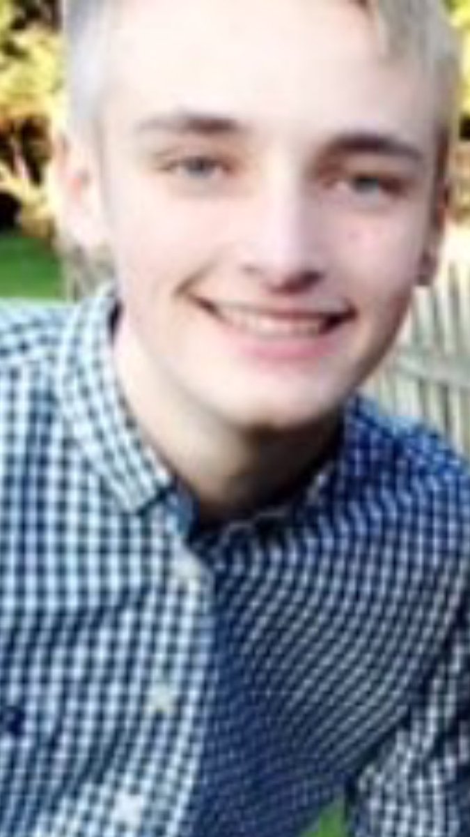 chrissywissy699's tweet photo. When ya mum asks where your results are but jokes on her because you ate them https://t.co/c7oVfJQbt9