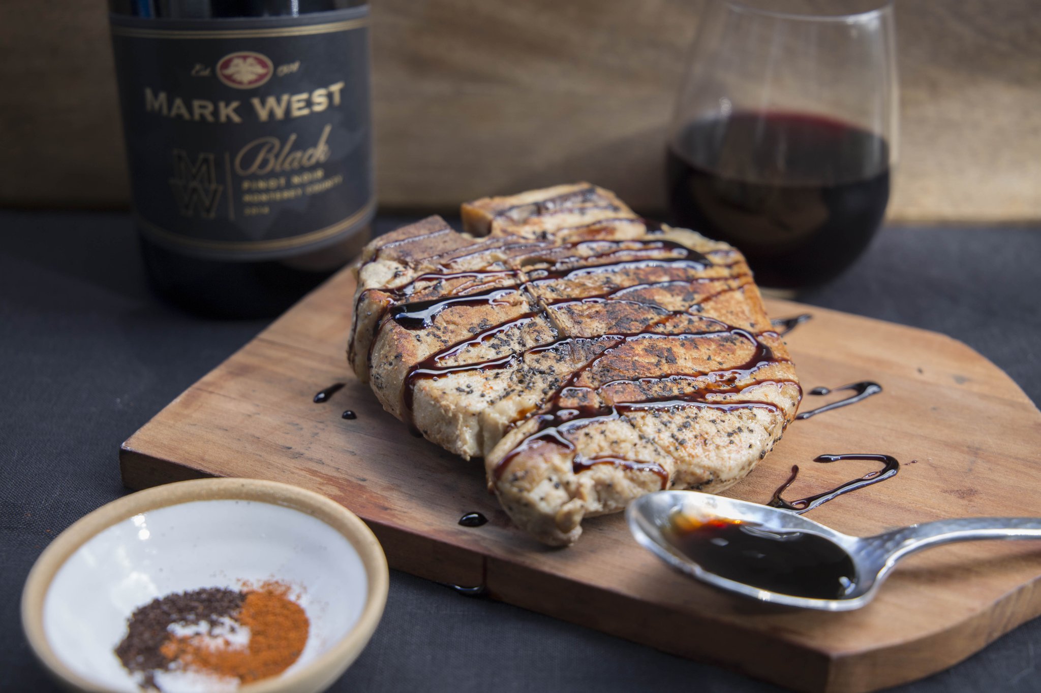 Closer Weekly on Twitter "Happy NationalPinotNoirDay! 🍷 Make this