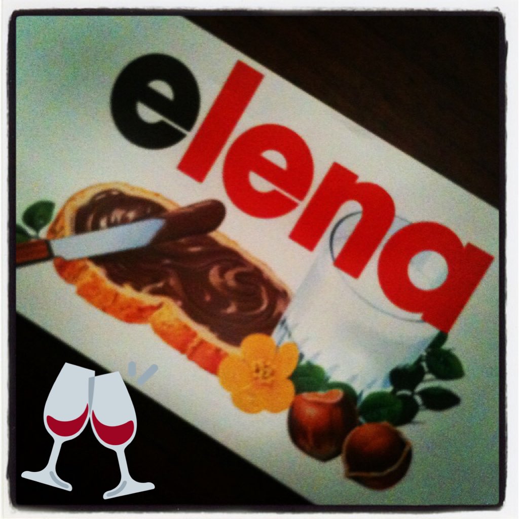 Elena25C's tweet photo. Buon onomastico ragazze!!! #SantaElena #onomasticoElena @elena_g05 @EledeArg @EleLevyArg @Elena_tx5 @ElenaDiRuzza https://t.co/thXakkkcEY