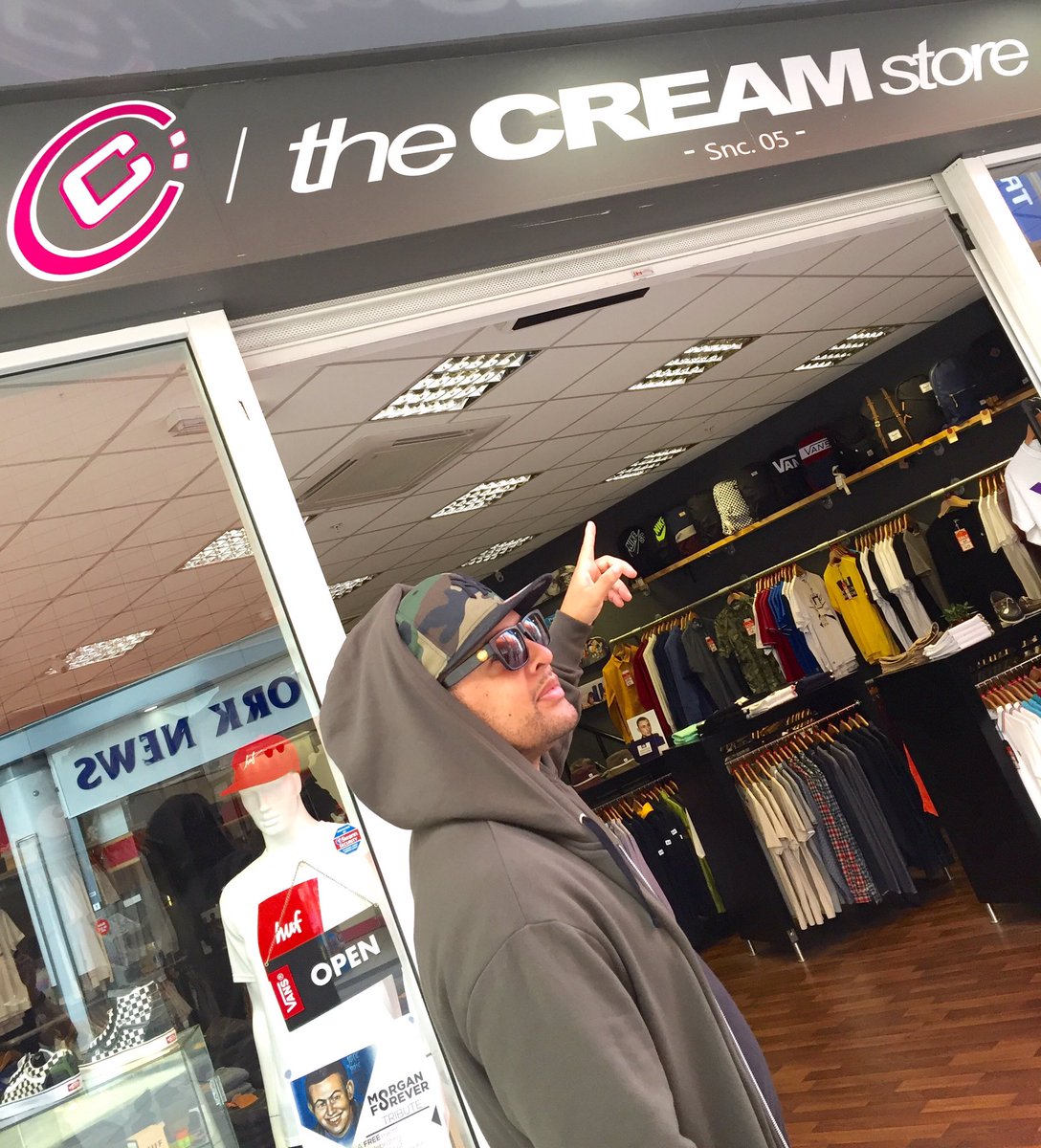 The Cream Store tweet media