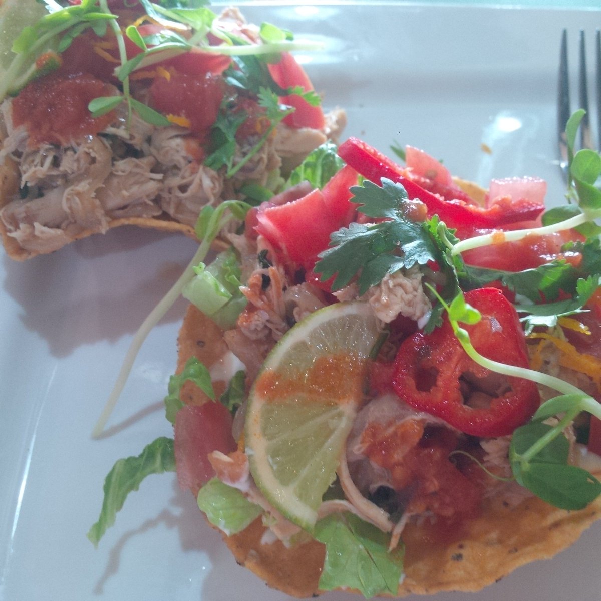 REMAXGreg's tweet image. #excellentlunch today @colbornekitchen in #Brantford #Tostadas &amp;amp; #freshpress watermelon-peach juice #delicious