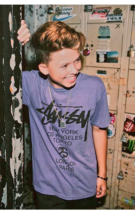 EmJa1236's tweet photo. I will never understand the haters not to love this head😍@jacobsartorius #jacobsartorius https://t.co/uPIlYoMNVy