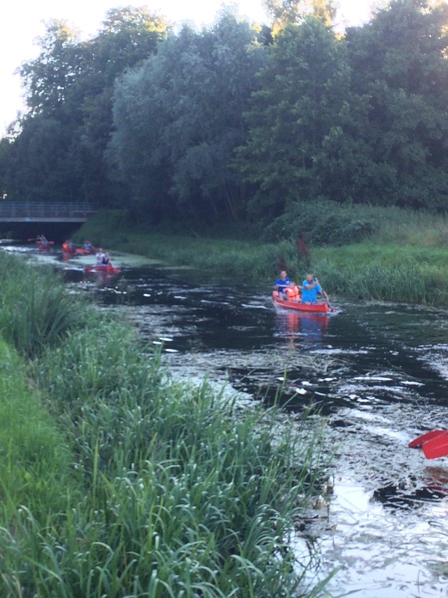 Wederom succesvolle avond kanotocht op de Voorsterbeek met kampeerders uit de omgeving!