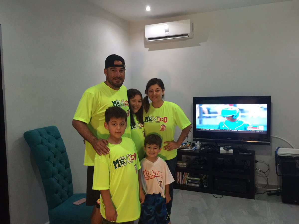 Potro_56's tweet photo. @GuillermoCelis ////saludos Memo ,,, desde sanicolas apoyando a los gallos https://t.co/oGGZm7Wlaa