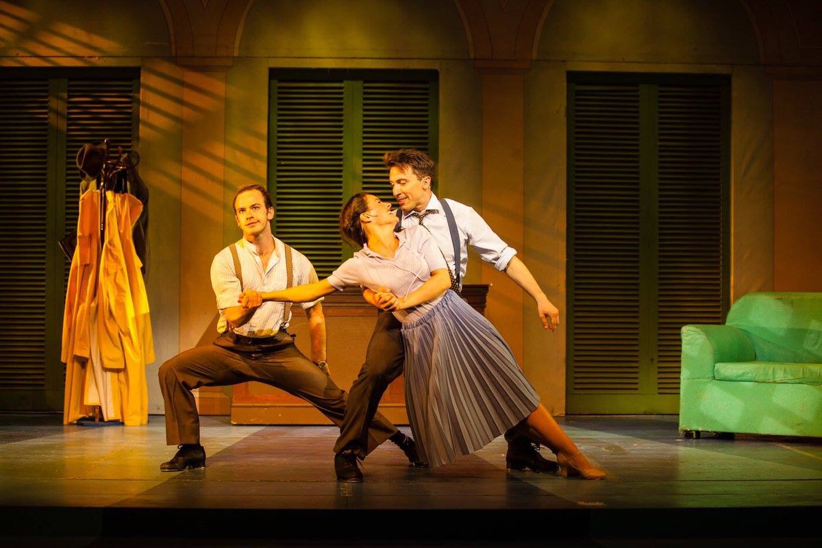 Break a leg to the amazing Singin' In The Rain Company! #GCTintheRain #pressnight #galanight #galaperformance ☔️☂☔️