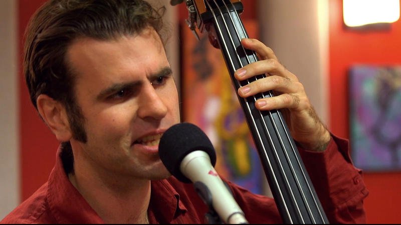 knkxfm's tweet photo. Young Seattle Band Explores All Kinds of Swing #KPLUStudioSessions https://t.co/A6RsNuOdpK https://t.co/9iU7z51UDx