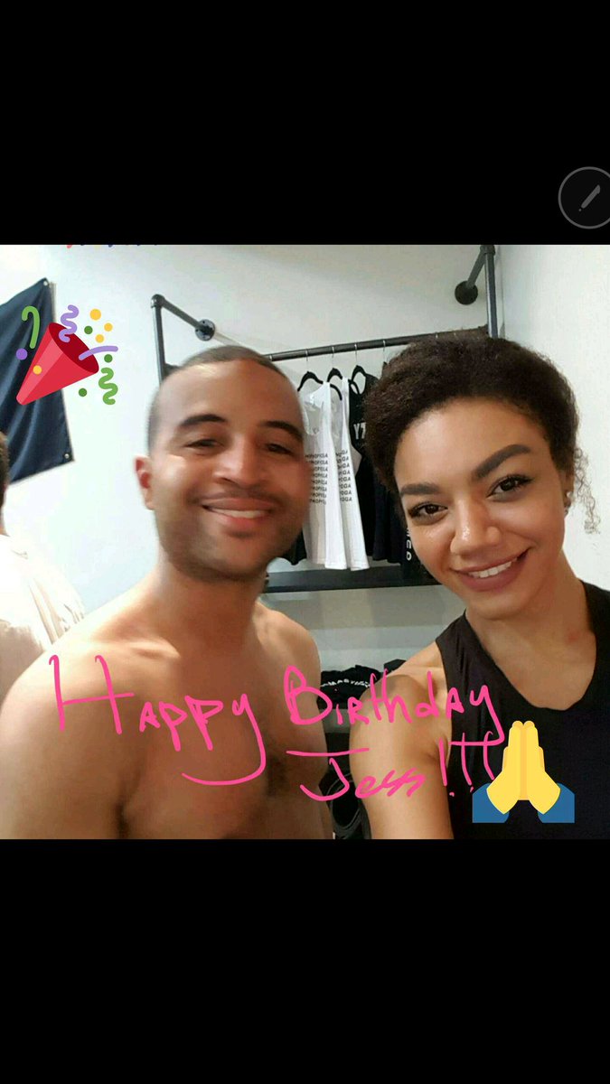bobby_daniel's tweet photo. Y7Studio #y7studio #hotyoga #hiphopwednesdays #jesstaras #happybirthday https://t.co/tWwREONRaD