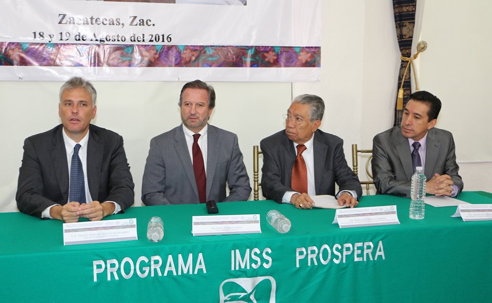 Estrada_Day's tweet photo. Agradezco al del. Del #IMSS Sergio Zertuche quien me invito a inaugurar el curso -taller sobre Cuidados Paliativos. https://t.co/QKl2QPudL3