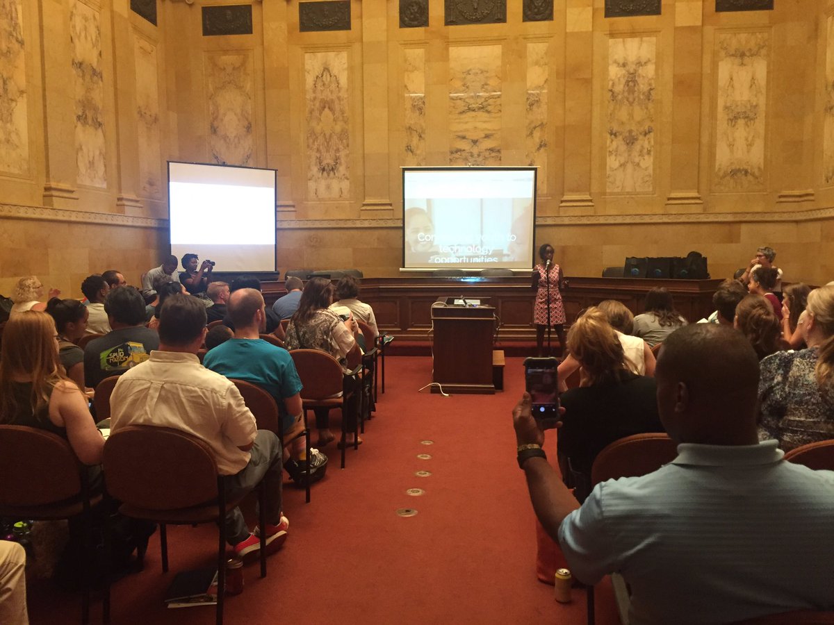 maydmtech's tweet image. Our teams have wrapped up their websites and are ready to present! #codemadisonforward