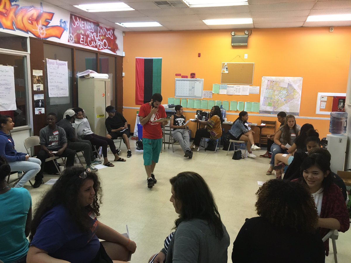 YUCphilly's tweet photo. Leadership Institute Day 4: Students learning how to recruit and hold one-on-ones #TransformativeOrganizing #phled https://t.co/xwcvDcDFL1