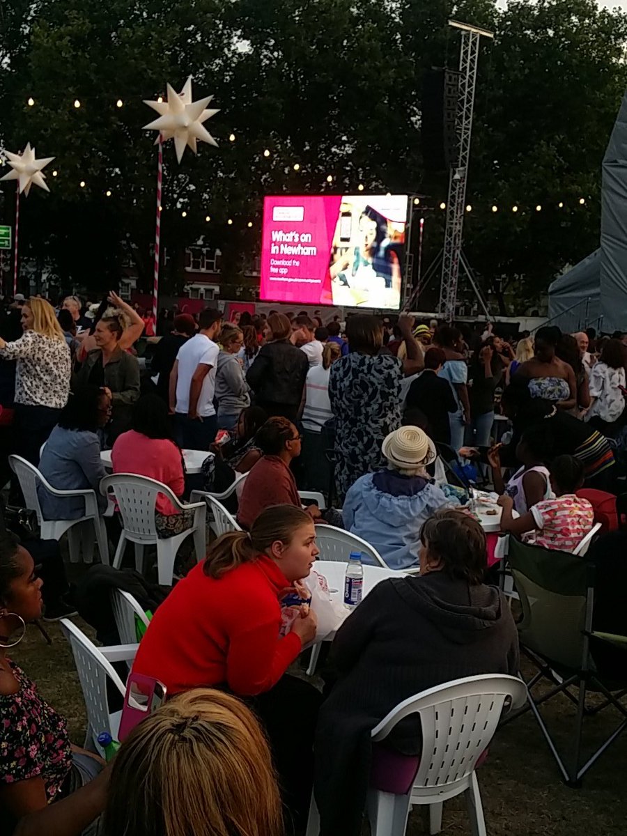 #mayorsfreegiveaway Rocking at #Underthestars #Newham #sandracross