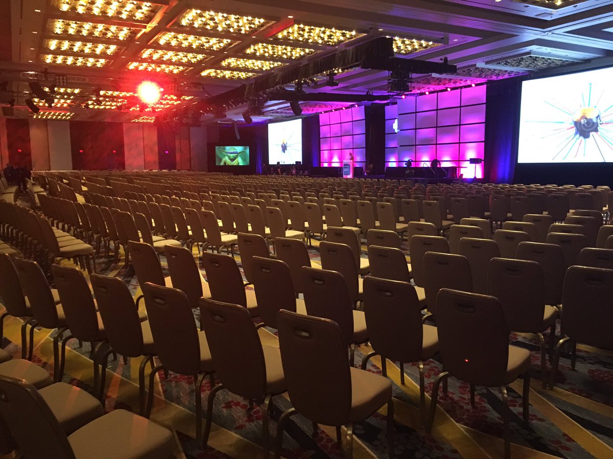 SarvenazL's tweet photo. Just standing in this room gives me the chills. Can't imagine competing too! #Toastmasters #TIConv16 https://t.co/b6MMhm1m1I