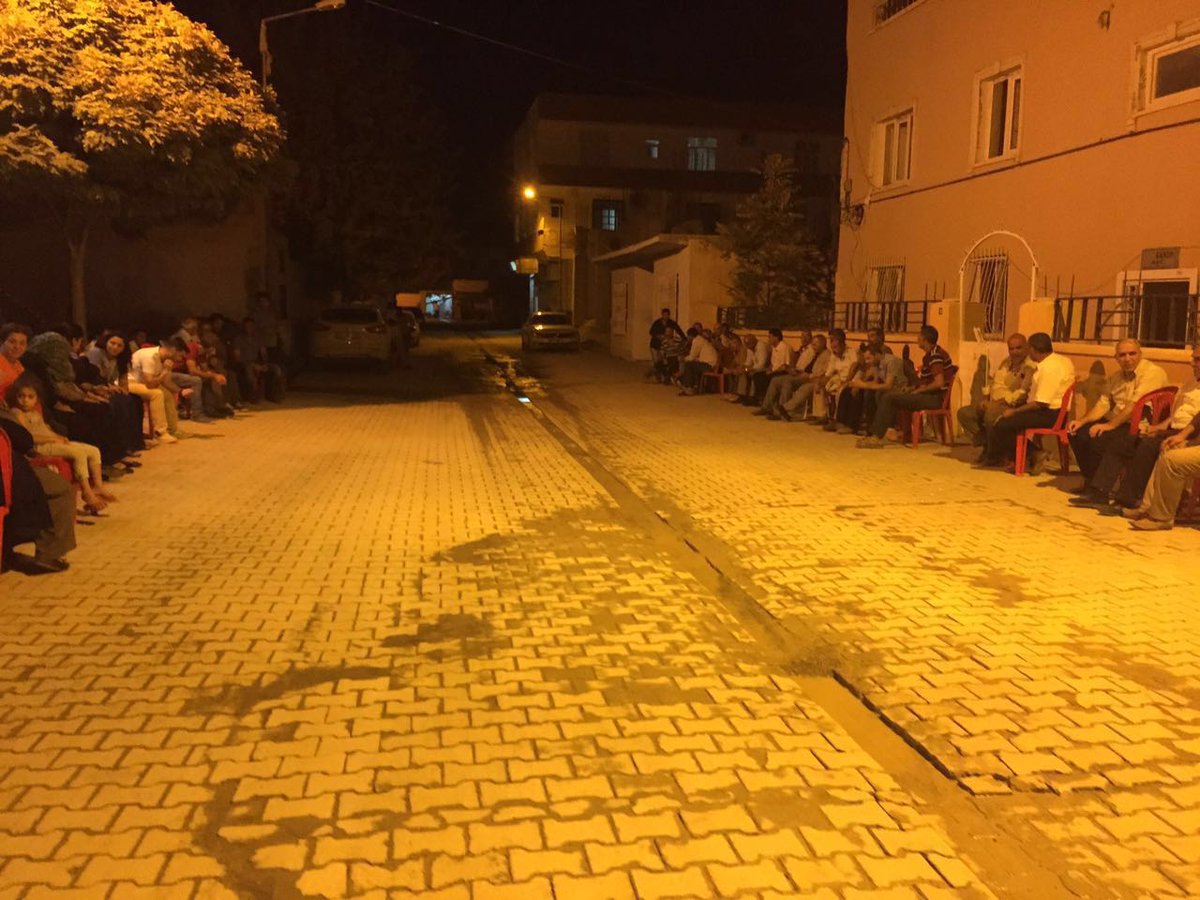 dilaDemir123's tweet image. Suruç'ta "Önderliğe Özgürlük" nöbetine öncülük eden annelerimizle birlikteyiz.
#TecritDarbedir