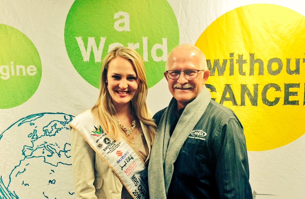RiandiConradie's tweet photo. How amazing is it to see @MunnikMarais from @CANSA up and going! We are delighted in your recovery! @MrsSAPageant https://t.co/7NbIJQHYXK