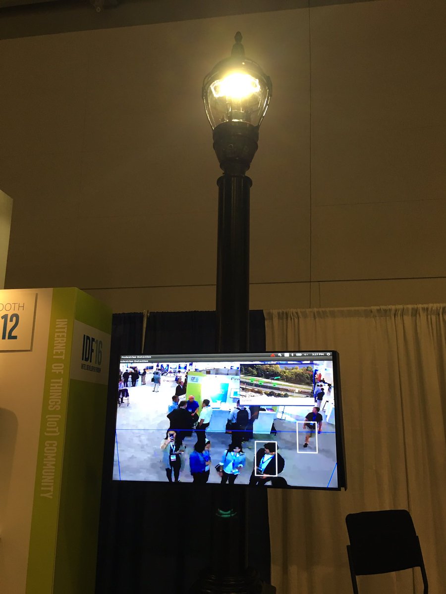 itsjenzhao's tweet photo. Pedestrian tracking bringing you city as a service #IIoT #IoT @generalelectric #IDF16 https://t.co/KpExXeJDbj