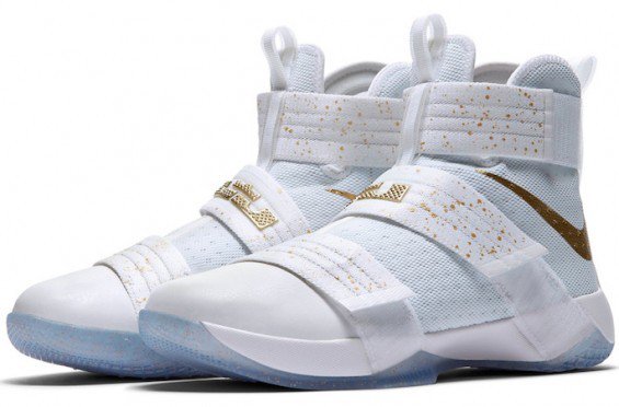 kicksonfire's tweet photo. An Official Look At The Nike LeBron Zoom Soldier 10 Gold Medal - https://t.co/A2nYA6vhbR https://t.co/VKy4SmFjAn