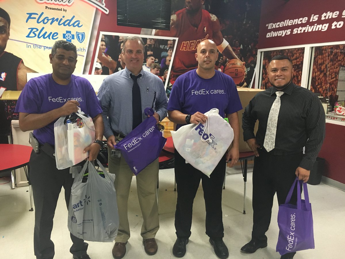ChapmanPartner's tweet photo. Thank you to @FedEx for donating to our #CPBackToSchool drive! https://t.co/XU4NWOXo0A