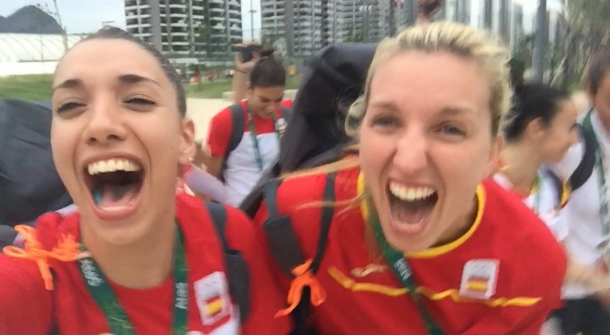LauraQuevedo_9's tweet photo. Nuestra cara ahora mismo. Somos finalistas OLÍMPICAS! https://t.co/74jEVQteTP