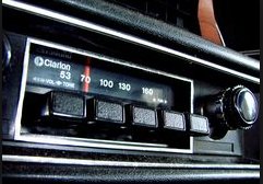 SolidSignalCom's tweet photo. Want a #radioantenna that delivers HD AM/FM reception? Get this #deal from #SolidSignal: https://t.co/lVHAGdV4e5 https://t.co/XrGZX1WRIj