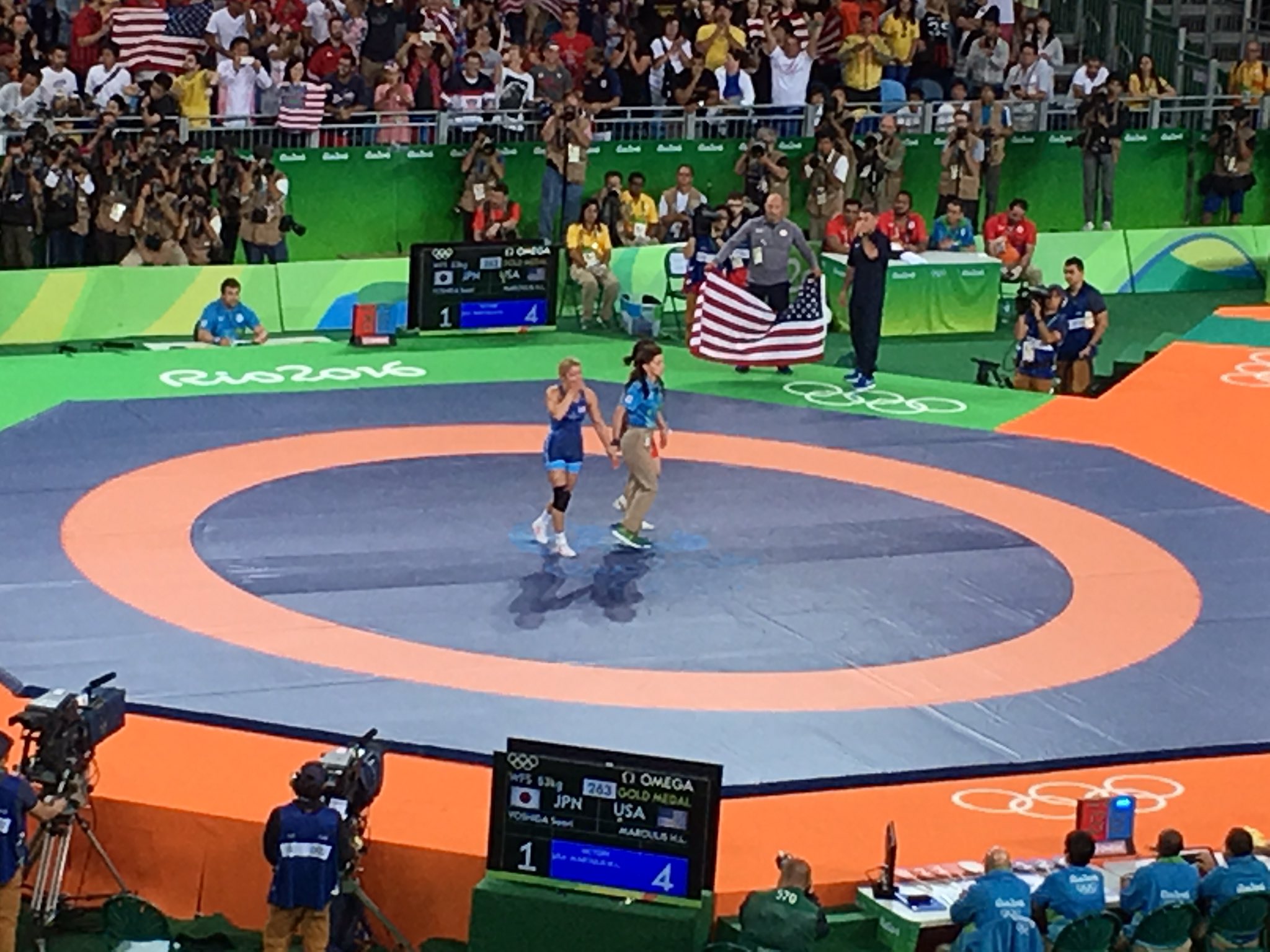 オリンピック レスリング 吉田沙保里選手 Sao Sao53 が アメリカのヘレン マルーリス選手と4連覇を懸けた試合に負け 銀メダルです オリンピック リオ16