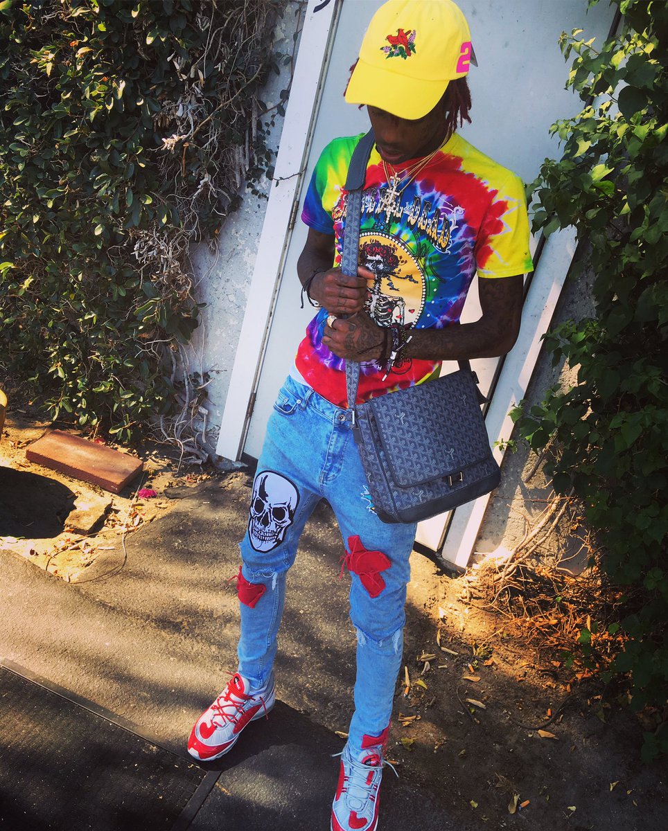 FamousDex's tweet image. 😍‼️🤖🙊💣💉