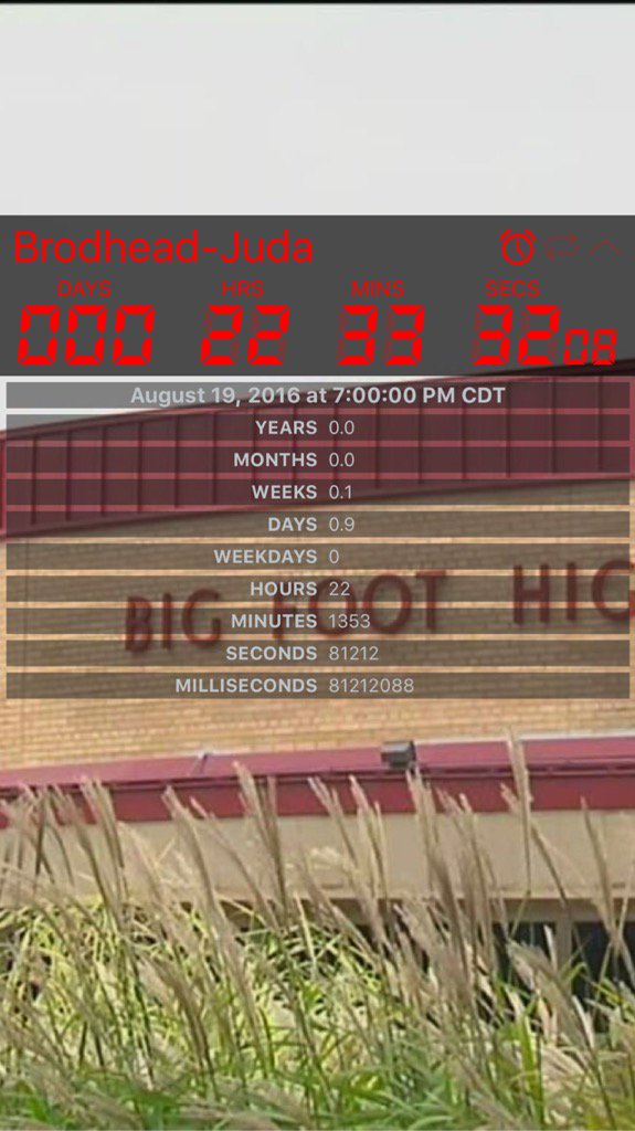 BFChiefs_FB's tweet photo. Counting down to Brodhead-Juda view this live countdown click #chieftrain #2016kickoff https://t.co/2Vwzk5TZeq https://t.co/Yrls3XCc4J