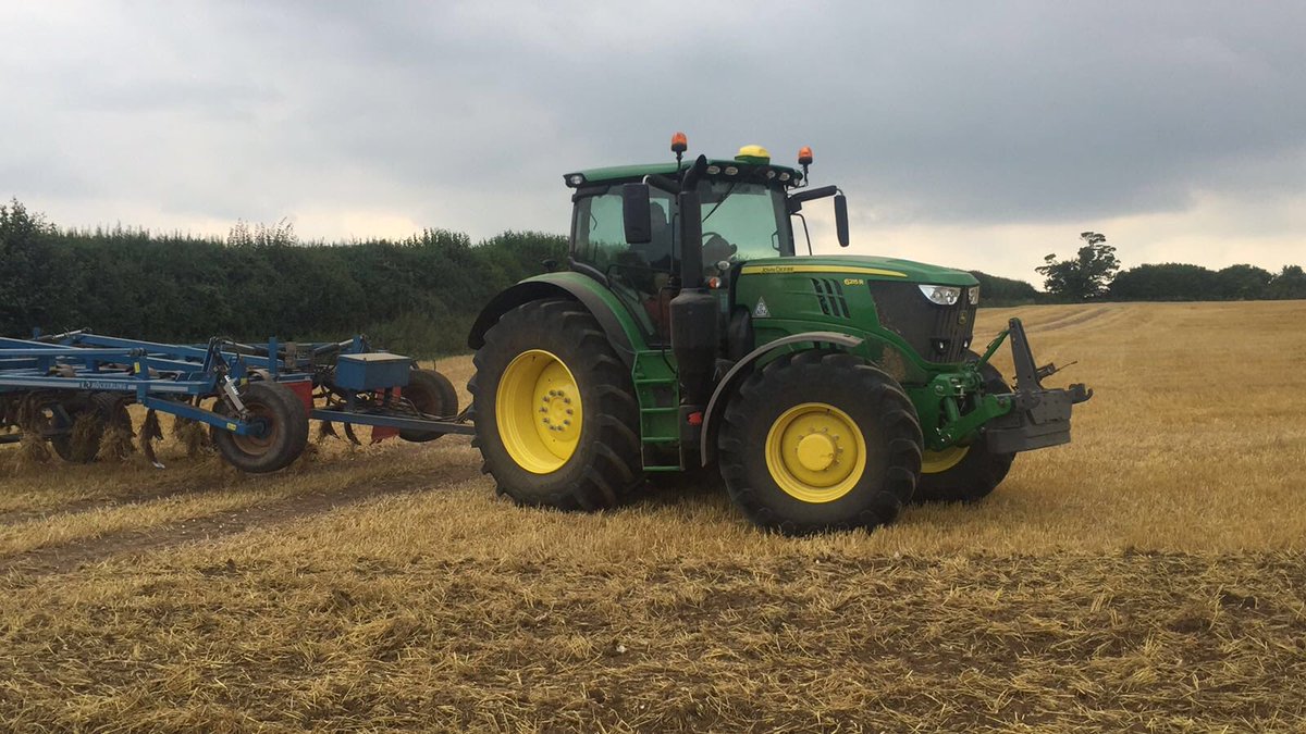 NewForestFarm's tweet photo. #Demo @JohnDeere 6215R #AutoSteer #SF6000 #NothingRunsLikeaDeere https://t.co/hs4AnZ5jaH