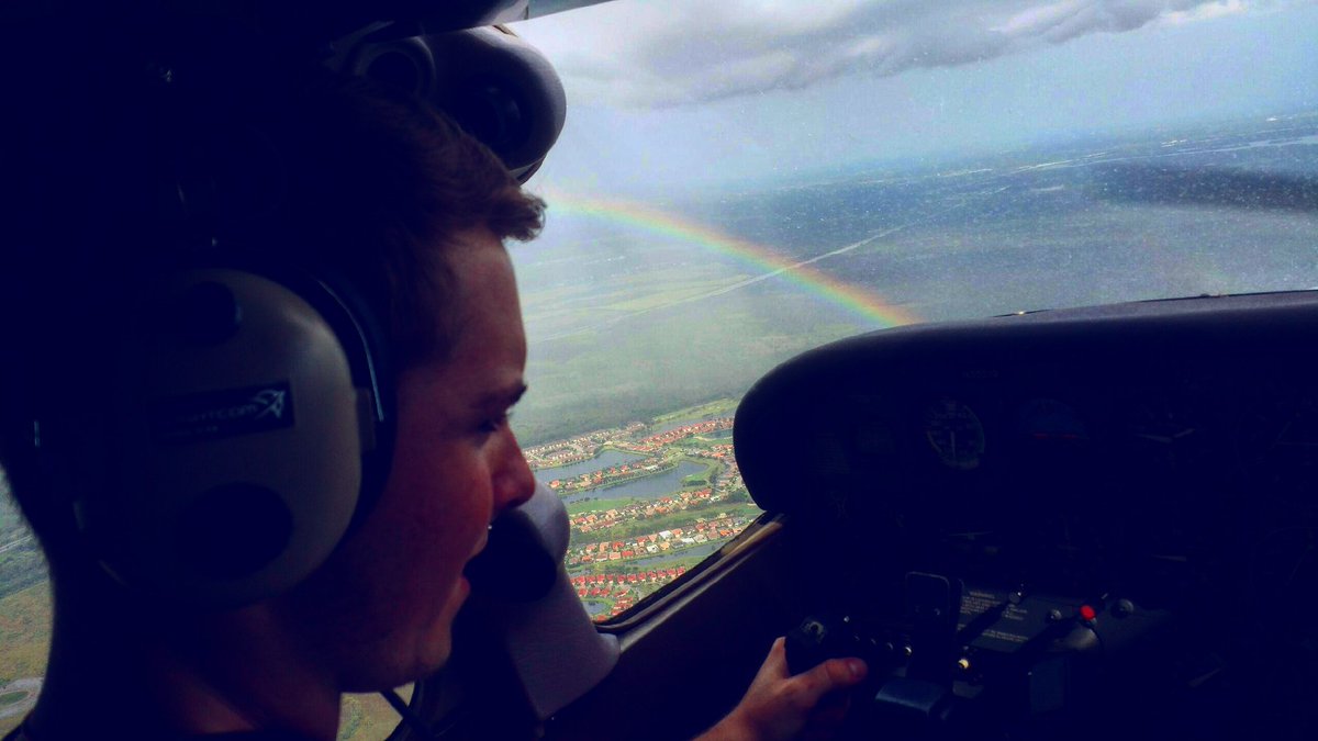 3iiiway's tweet photo. Maybe i just see things differently... #RainbowOrRain #PrivatePilotLife https://t.co/HACJm37QPD
