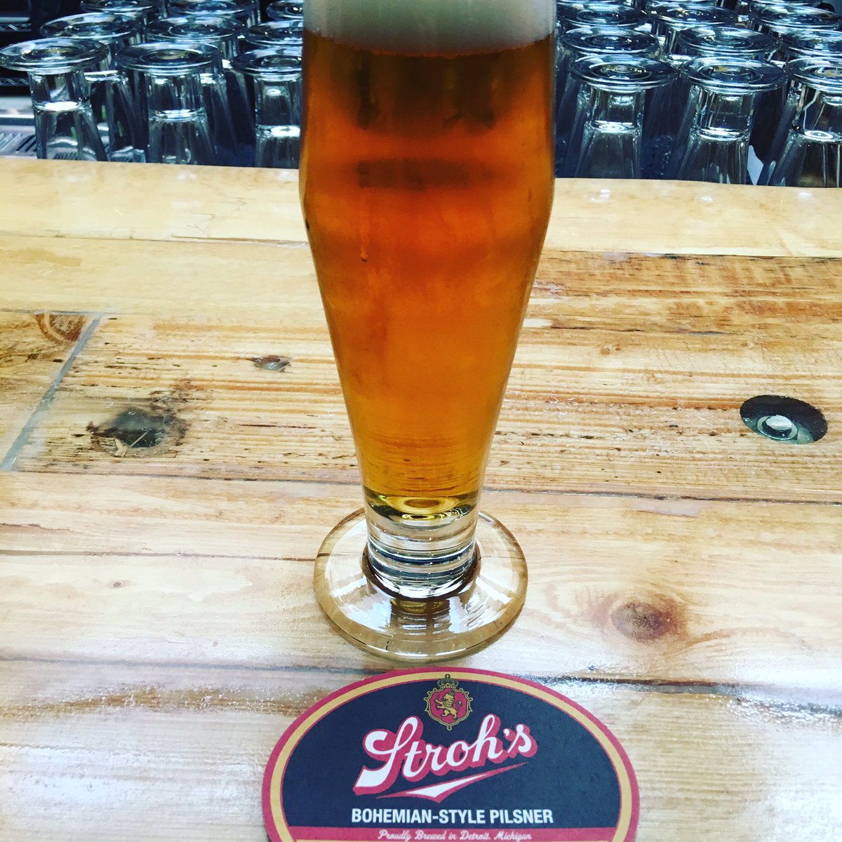 Thrilled to see Stroh's returning to The D! Just sampled their new Bohemian- Style Pilsner. It's great! #strohsboho