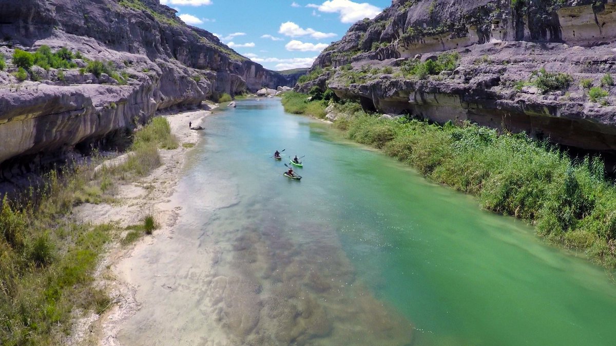 accentpaddles's tweet photo. Accent's @YakFishField &amp; crew #paddle down the pristine Pecos #River in #Texas during an 8-day #fishing expedition. https://t.co/EjHwv4mxL6