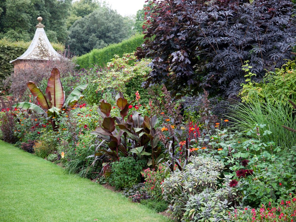Escaped the office and visited Bourton Manor, Sezincote and <a href="/HidcoteNT/">Hidcote</a> today #gardens #happygardener