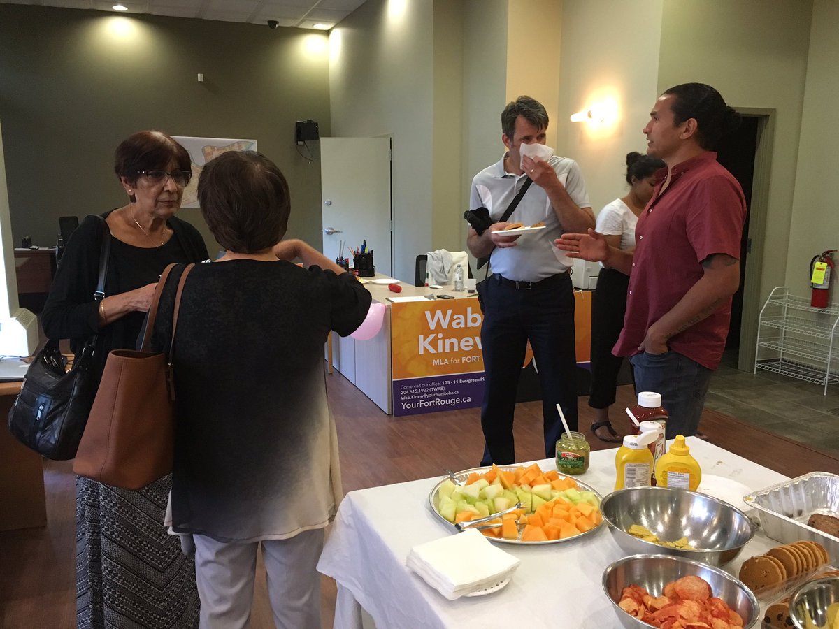 flormarcelino's tweet image. @ Fort Rouge Constituency Open House @WabKinew