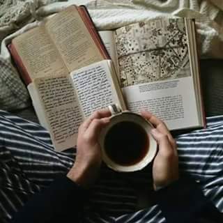 ChikhaKiki's tweet photo. Coffee &amp; book : free your mind https://t.co/6Q79BStt4h