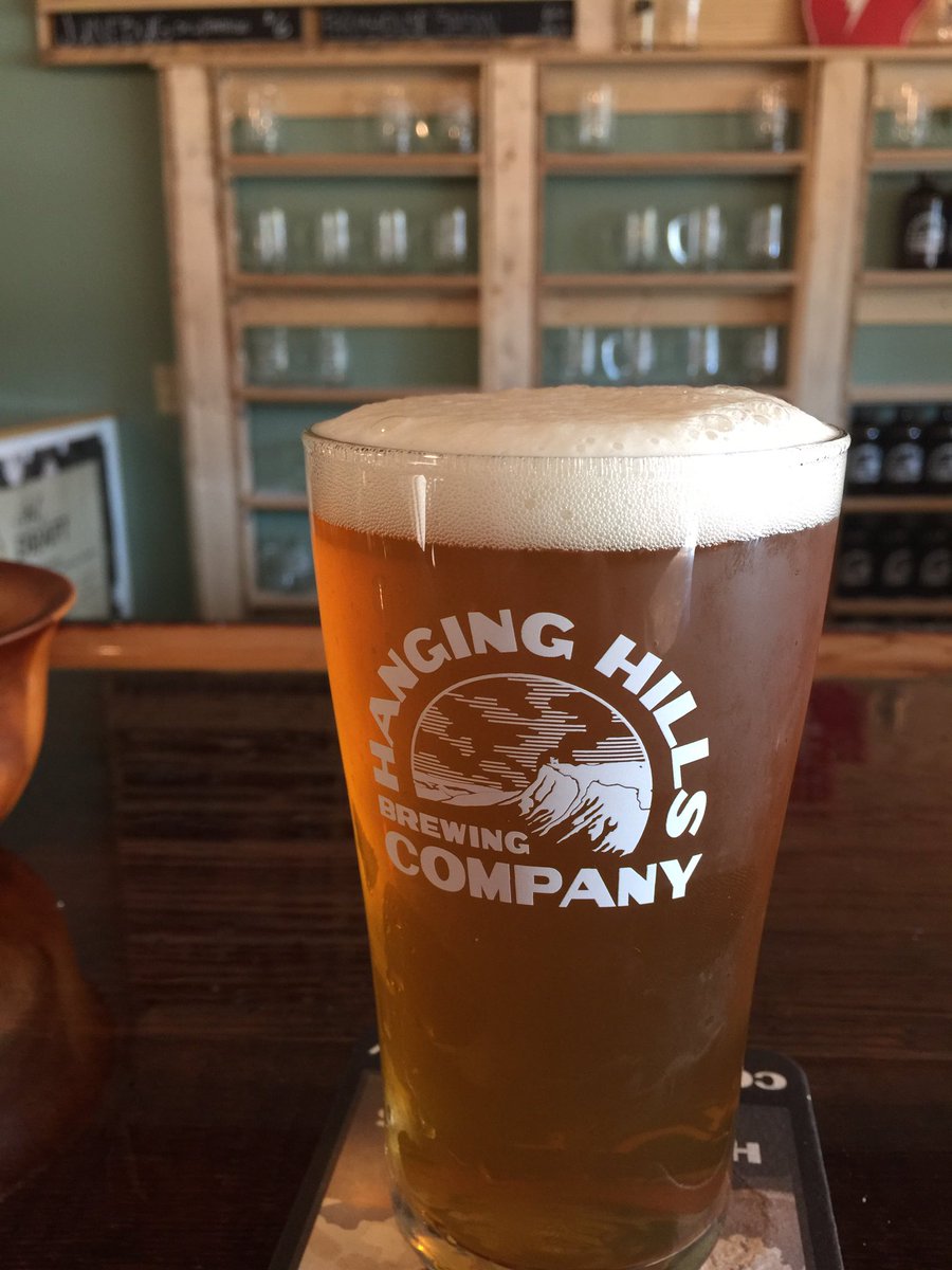 JohnnyBarfly's tweet photo. @HHillsBeer #Ferris awesome #IPA smooth but what got was the smell👃#JohnnyBarfly https://t.co/TxGgrYsuN0