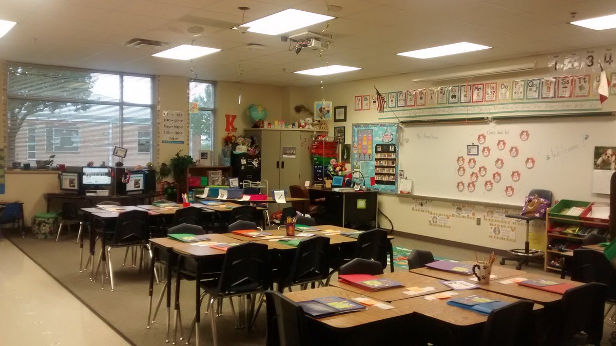 gobarbiegirlgo's tweet photo. Ready for our second graders #fsesmtt https://t.co/Efu0jNZ05l