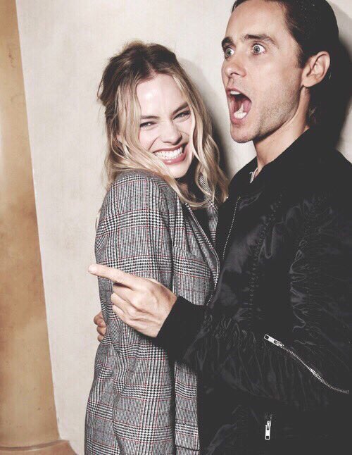 xxokimji's tweet image. j&apos;regarde wheein comme jared regarde margot