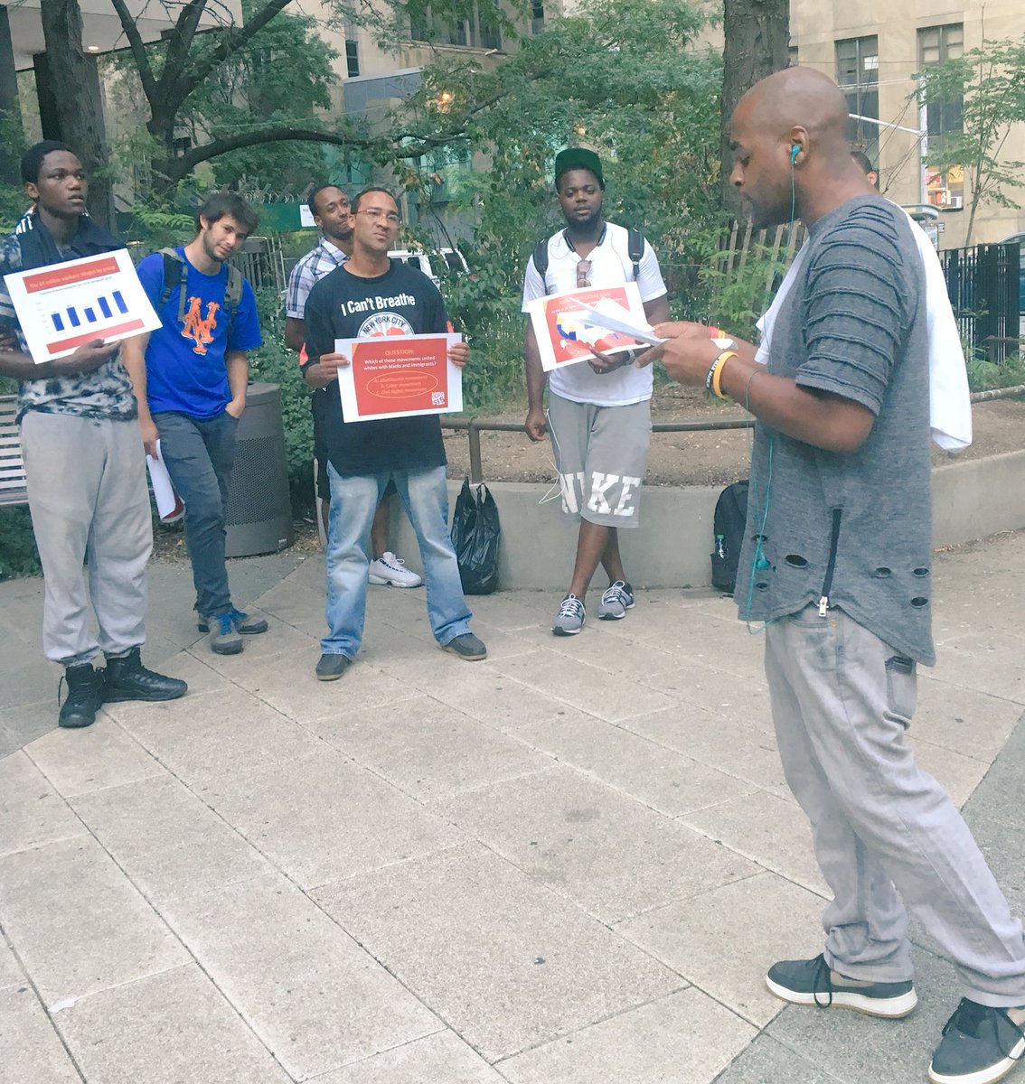 BLMNYC's tweet photo. "We are going to fight until things change."
#FightFor15 Action at #AbolitionSquare currently https://t.co/MGirKkzbhc