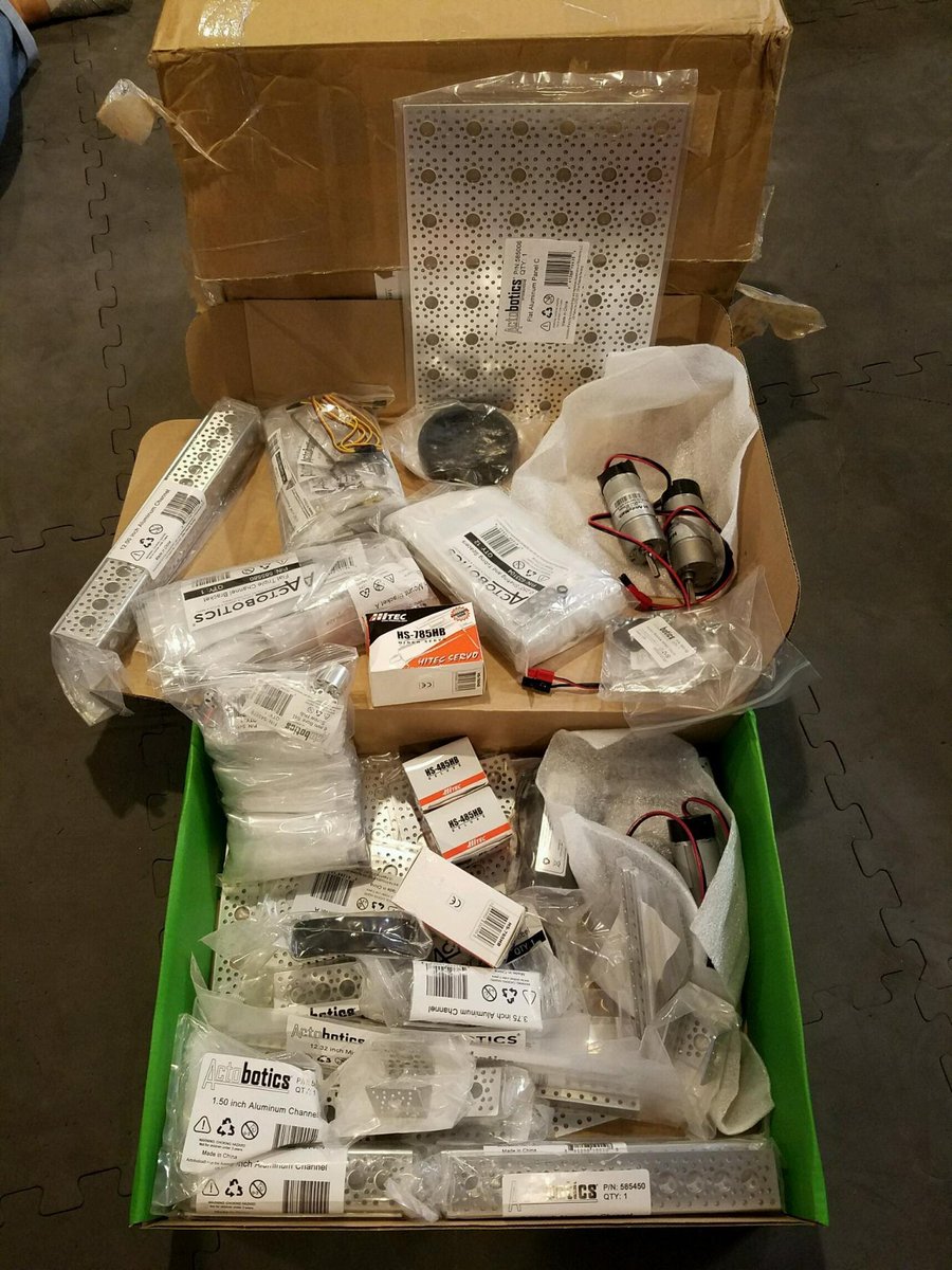 RhymeKnowReason's tweet photo. So excited to try out our new parts from ServoCity! Who else uses Actobotics? #servocitycandy @ServoCity https://t.co/0MIDZNBekT