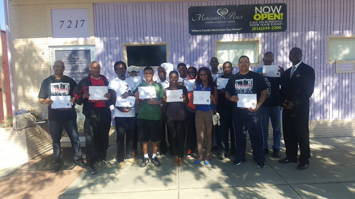 mmmkcloc's tweet photo. @JusticeOrElse check out Kansas City's LOC 10k Fearless Conflict Resolution new certified mediators. https://t.co/s89CAdgiLS