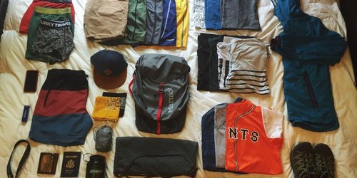 tripdojo's tweet photo. How to pack for a 3 week trip in a small backpack: https://t.co/94aqQl9Pm6 #minimalism #minimalist https://t.co/A9foW4I5X4