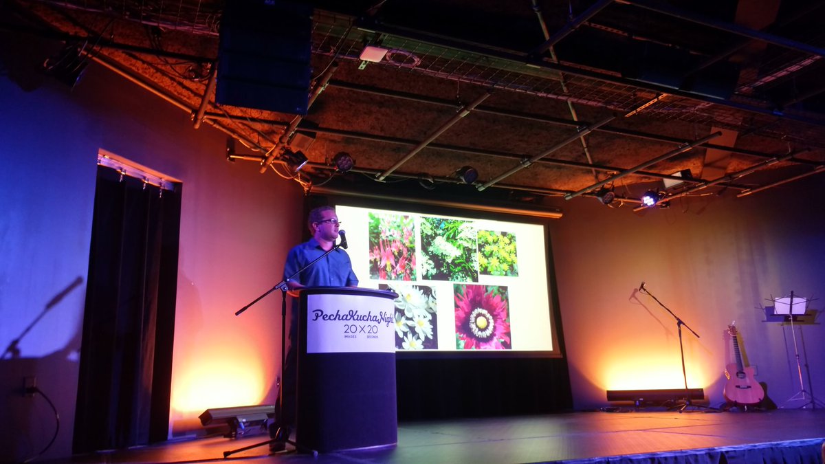 nhpk's tweet photo. Erik Wochholz, Curator of Historic Landscapes at @StrawberyBanke, talking about flower photography. #nhpkn26 https://t.co/6EM3LEg6zc