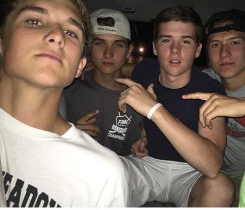 matthew46151's tweet image. Happy Birthday @bwiles13 love yah kid gonna miss yah next year❤️#firstappointment