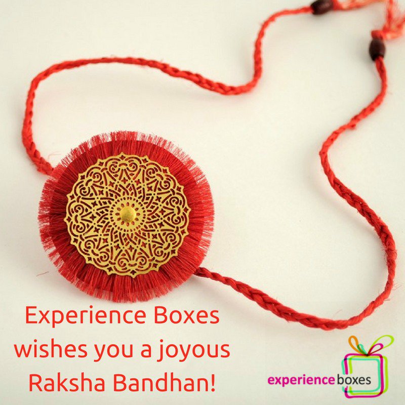 ExpBoxes's tweet image. #experienceboxes #rakshabandhan #SakshiMalik #rakhigift #giftideas bit.ly/1eg4CwJ