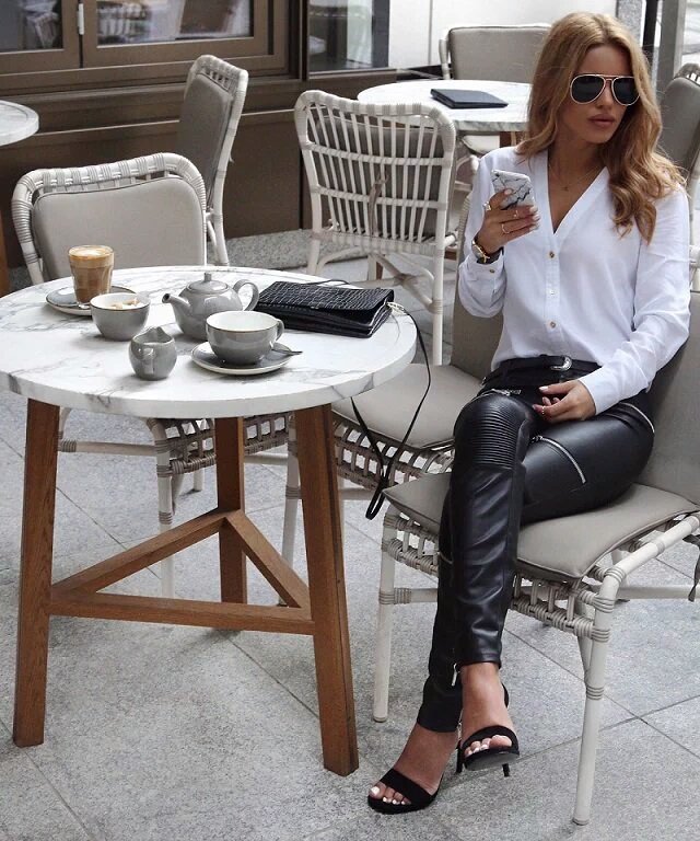 caffemonteAB's tweet photo. Linger over your #Thursday afternoon #coffee. There is always #Friday. #ThursdayThoughts #cafemonte https://t.co/1RyUpBA6LQ