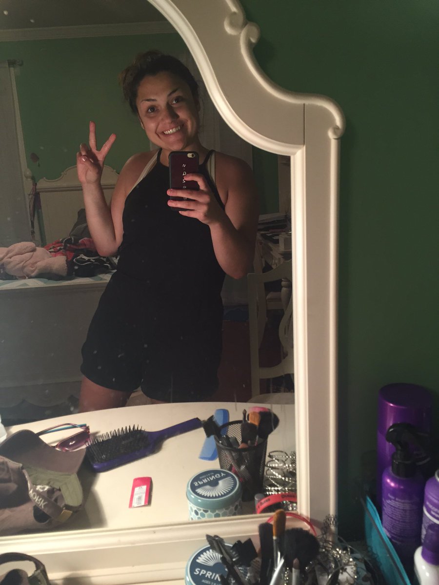 Graser_cube's tweet image. Which one for the first day of school? Also don't judge my face lol