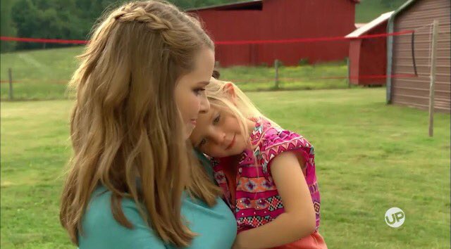 josiekbates's tweet photo. Who else loved seeing Addallee and Callie take to Emma? π #BringingUpBates #20thBates https://t.co/5ClBtusiRX