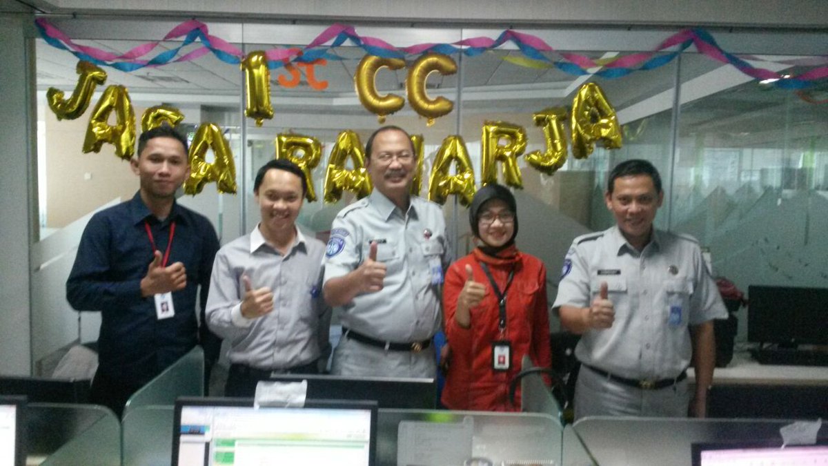 malikibrahim90's tweet photo. Kunjungan Kaur Humas PT Jasa Raharja. Bpk Nubeir dan staff. #latepost . https://t.co/TkyzPEgDLQ