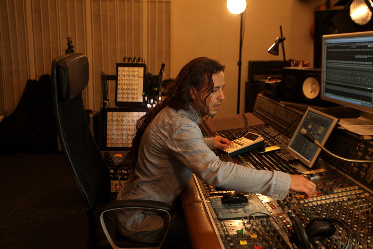 MustbetheSound's tweet photo. Oley Elate, Petersburg Recording Studio #prsrecords #ПетербургскаяСтудияГрамзаписи #mustbethesound #bidmamediagroup https://t.co/PucZR145we