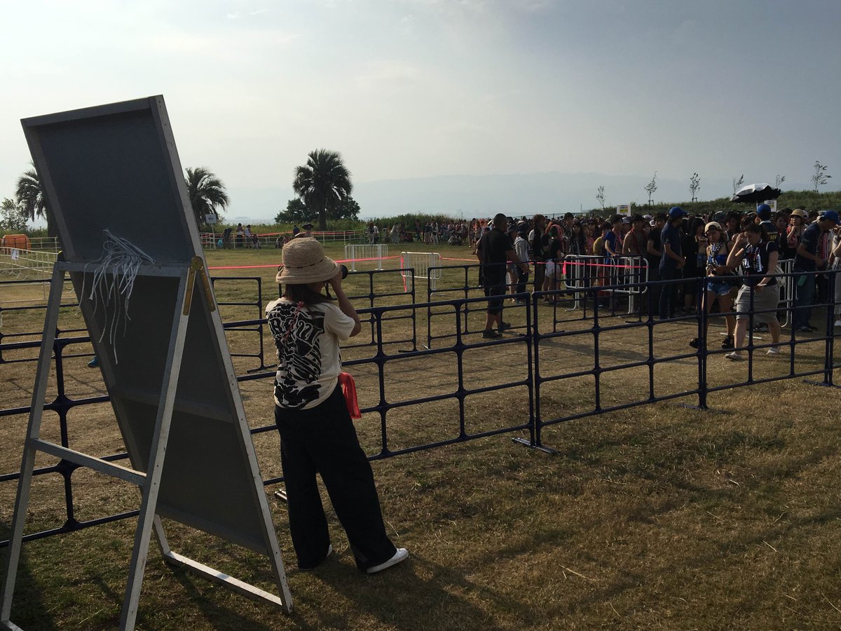 gekirea_baito's tweet photo. 【激レアバイトしてきました！】会場ではそれぞれ、映像担当、スチール担当に分かれ撮影のお仕事もさせていただき充実した1日となりました！ @VAMPS_JPN  #激レアバイト #BEASTPARTY2016 #VAMPS https://t.co/TZRQvbA3pt